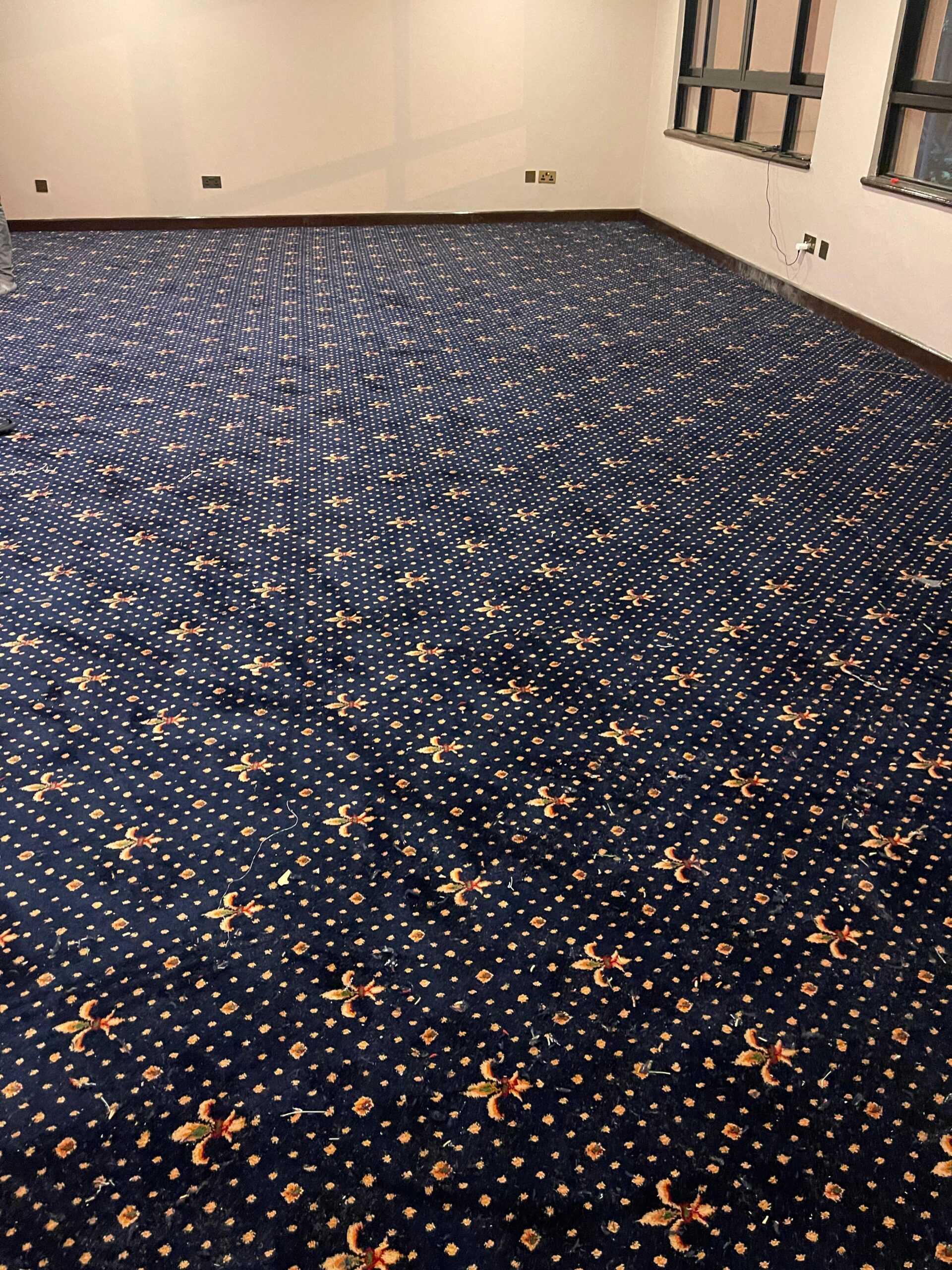 Wilton Floral Blue - Image 3